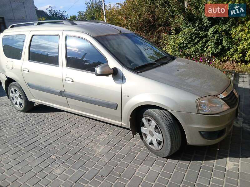 Dacia Logan 2012