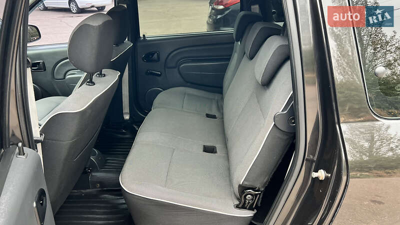 Седан Dacia Logan 2012 в Кривом Роге фото 15 Седан Dacia Logan 2012 в Кривом Роге