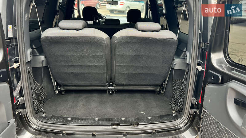 Седан Dacia Logan 2012 в Кривом Роге фото 18 Седан Dacia Logan 2012 в Кривом Роге