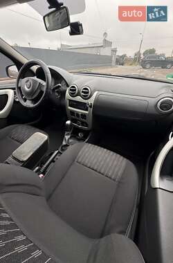 Седан Dacia Logan 2010 в 