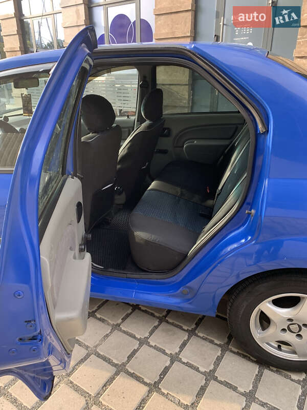 Седан Dacia Logan 2006 в Києві фото 10 Седан Dacia Logan 2006 в Києві