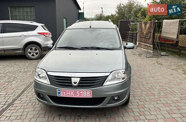Седан Dacia Logan 2009 в Староконстантинове