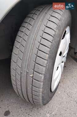 Седан Dacia Logan 2006 в 