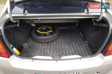 Седан Dacia Logan 2006 в 