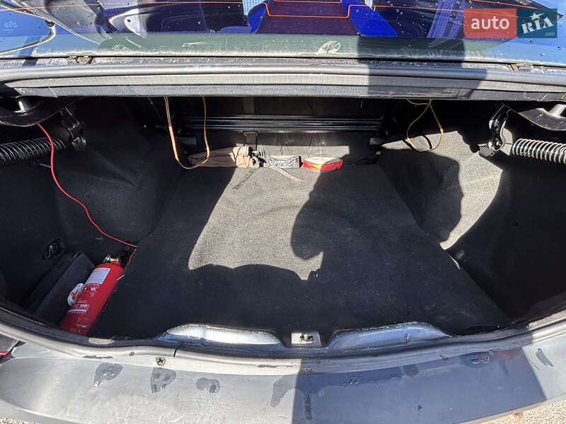 Седан Dacia Logan 2007 в Києві