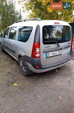 Седан Dacia Logan 2008 в Лохвиці
