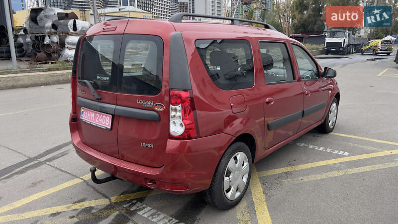 Седан Dacia Logan 2009 в Києві