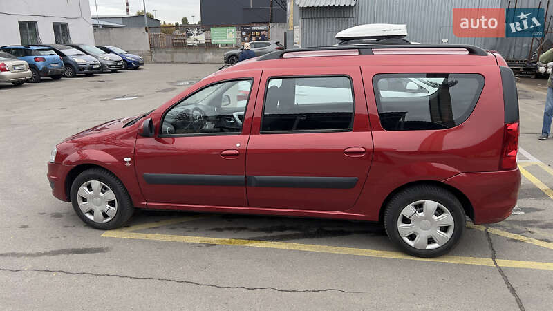 Седан Dacia Logan 2009 в Києві