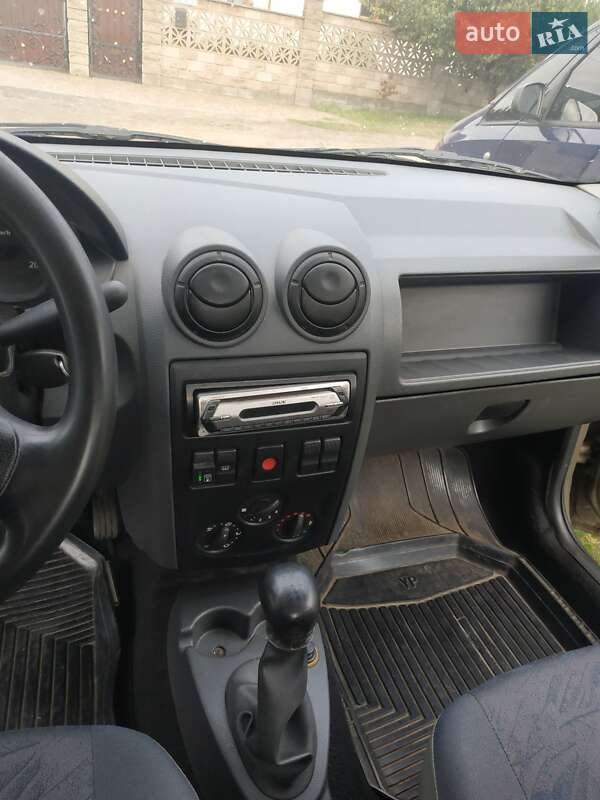 Седан Dacia Logan 2007 в Рівному фото 16 Седан Dacia Logan 2007 в Рівному