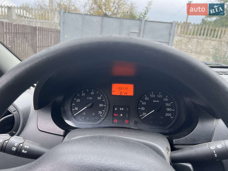 Седан Dacia Logan 2008 в Бобровиці