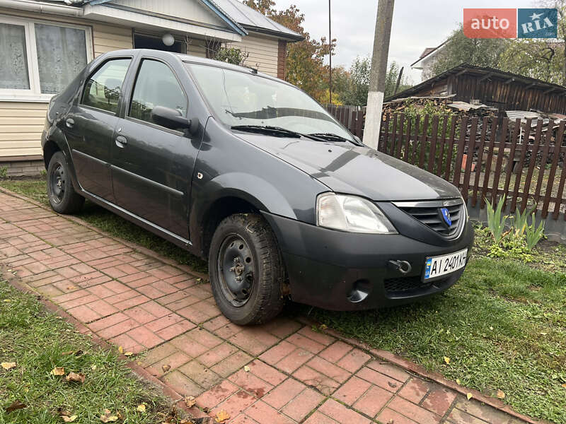 Седан Dacia Logan 2008 в Бобровиці
