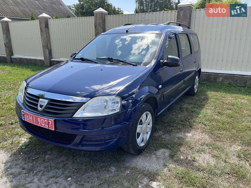 Седан Dacia Logan 2009 в Ахтырке