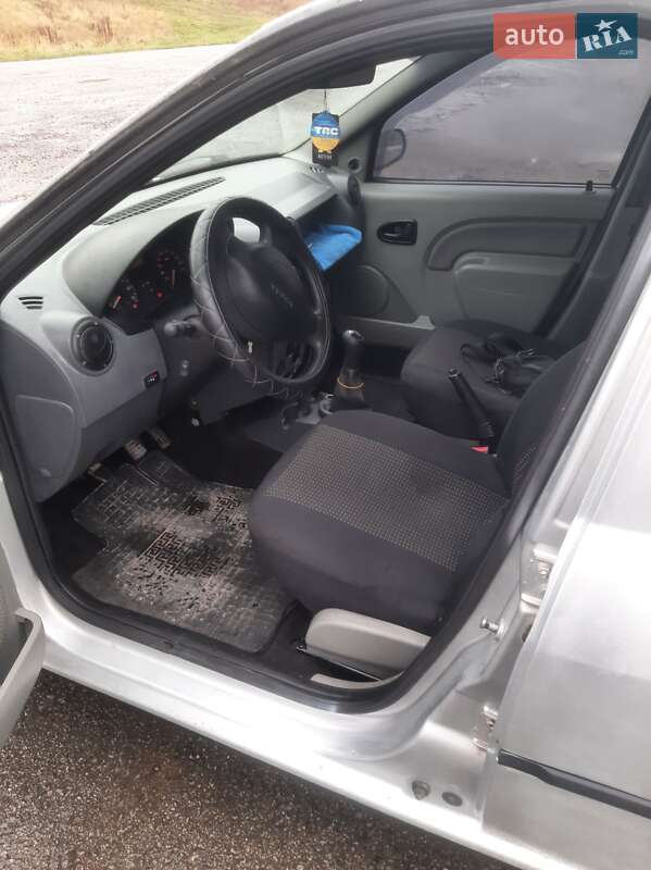 Седан Dacia Logan 2007 в Тернополе фото 17 Седан Dacia Logan 2007 в Тернополе