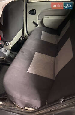 Седан Dacia Logan 2006 в  фото 8 Седан Dacia Logan 2006 в