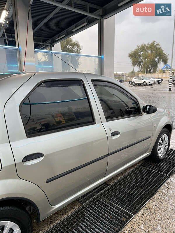 Седан Dacia Logan 2006 в Дніпрі фото 6 Седан Dacia Logan 2006 в Дніпрі