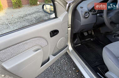 Седан Dacia Logan 2005 в 