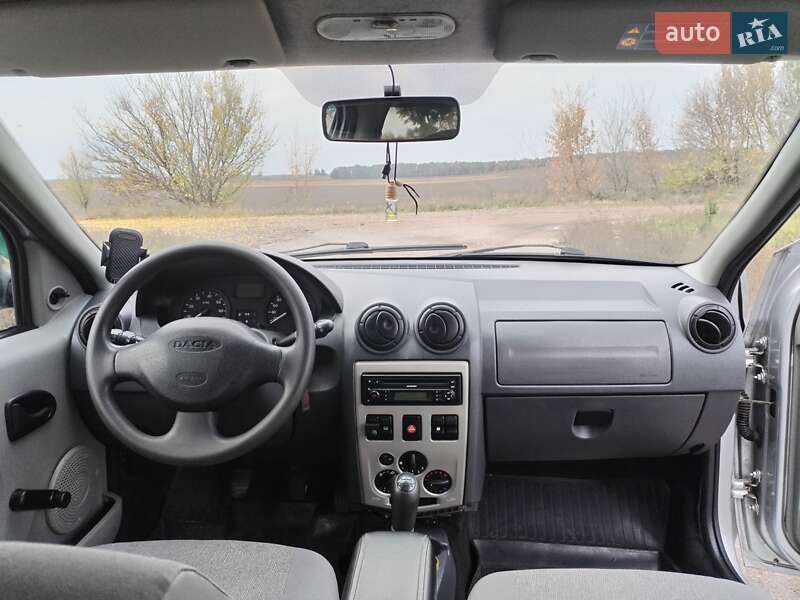 Седан Dacia Logan 2008 в Золотоноше
