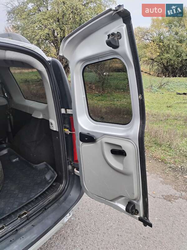 Седан Dacia Logan 2008 в Золотоноше