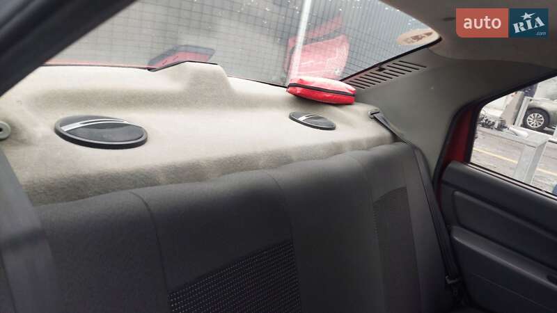 Седан Dacia Logan 2008 в Киеве