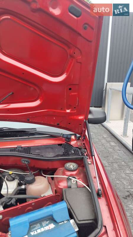 Седан Dacia Logan 2008 в Киеве