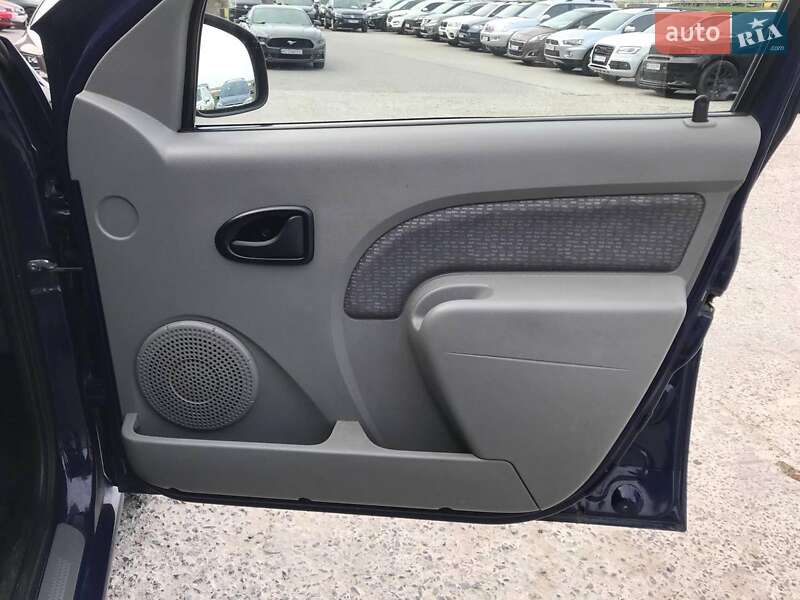 Седан Dacia Logan 2008 в Львове фото 21 Седан Dacia Logan 2008 в Львове