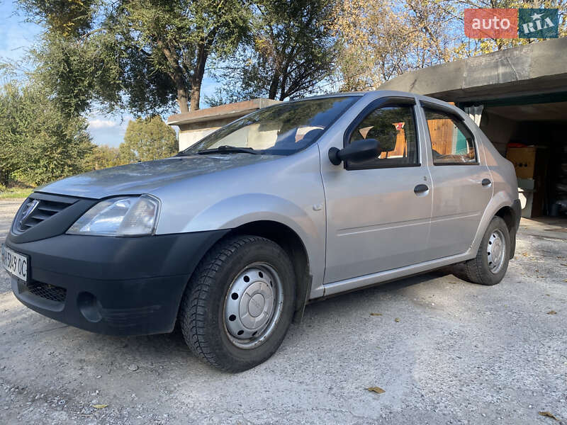 Седан Dacia Logan 2008 в Кам'янському