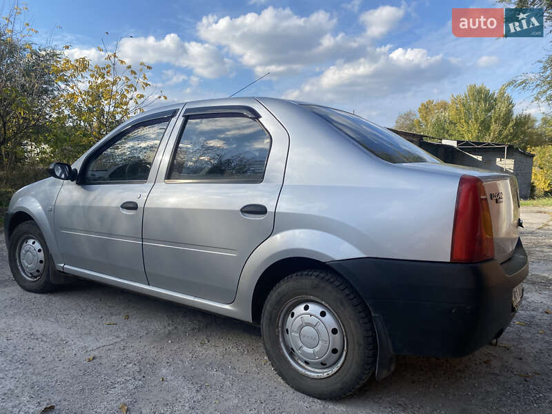 Седан Dacia Logan 2008 в Кам'янському