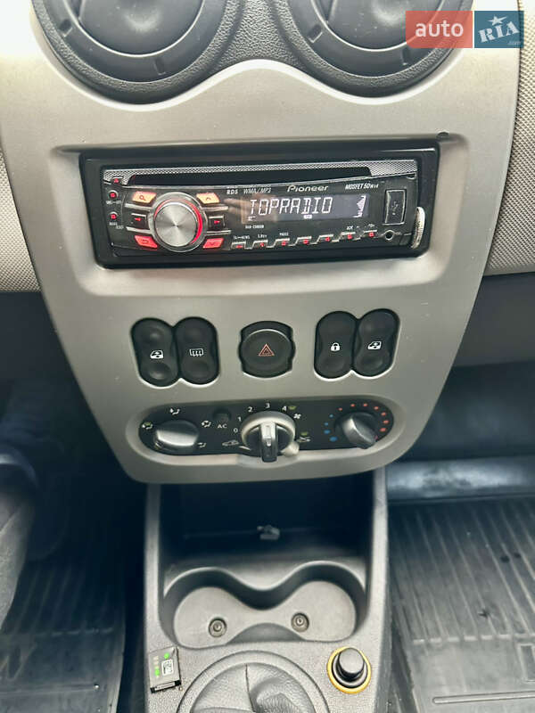 Седан Dacia Logan 2008 в Кам'янському фото 13 Седан Dacia Logan 2008 в Кам'янському