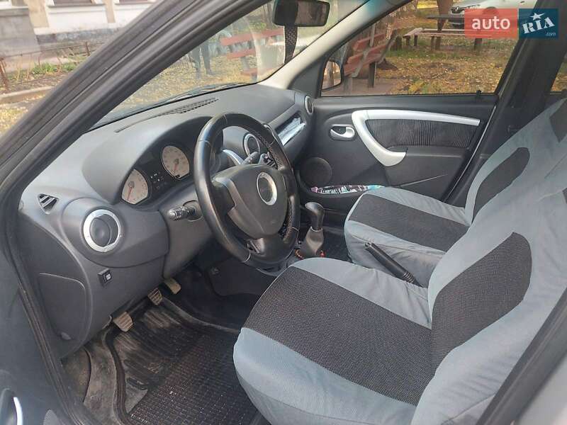 Седан Dacia Logan 2008 в Днепре
