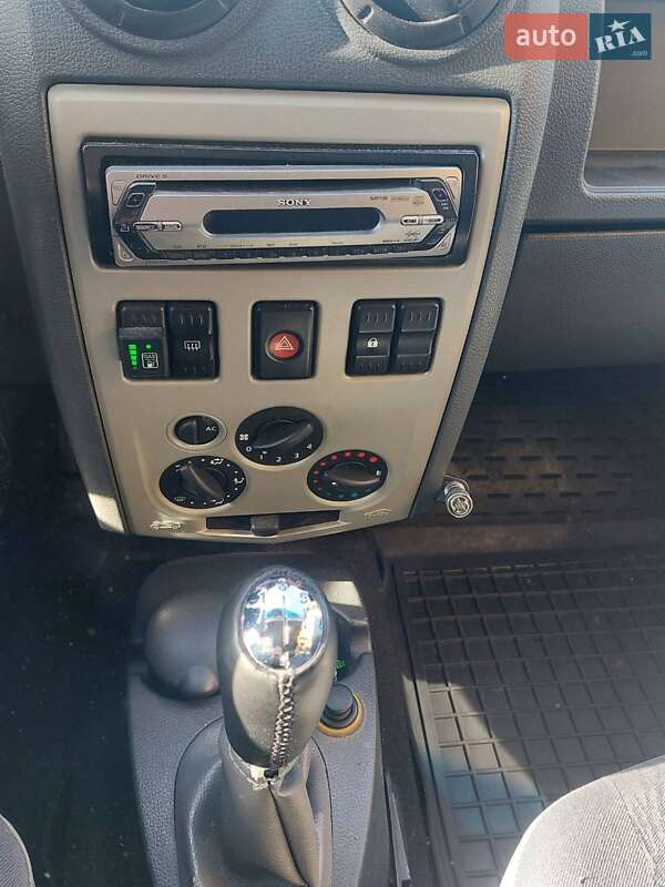 Седан Dacia Logan 2005 в Трускавце фото 11 Седан Dacia Logan 2005 в Трускавце