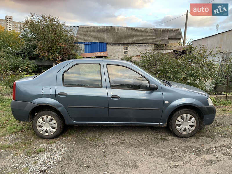 Седан Dacia Logan 2006 в Києві