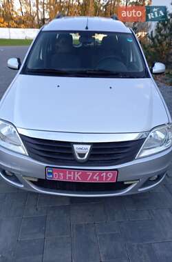Седан Dacia Logan 2010 в Луцьку
