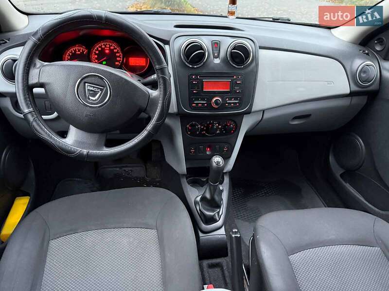 Седан Dacia Logan 2013 в Киеве фото 17 Седан Dacia Logan 2013 в Киеве