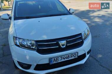 Седан Dacia Logan 2014 в Нікополі