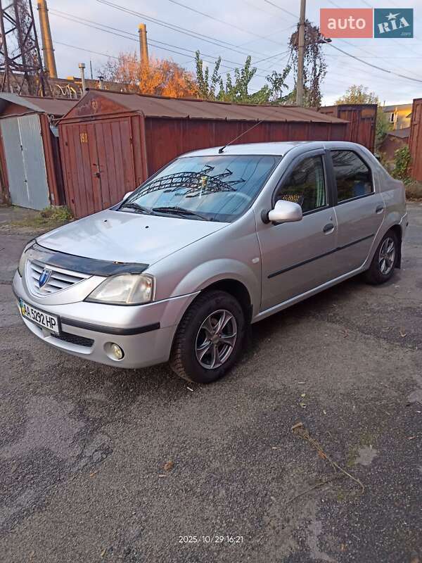 Седан Dacia Logan 2008 в Киеве