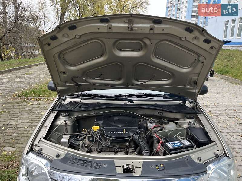 Седан Dacia Logan 2008 в Сумах