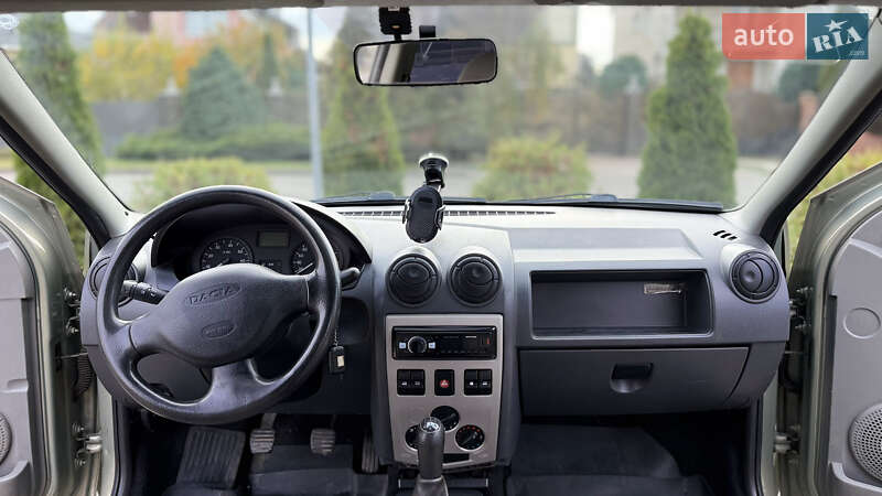 Седан Dacia Logan 2007 в Ужгороде фото 11 Седан Dacia Logan 2007 в Ужгороде