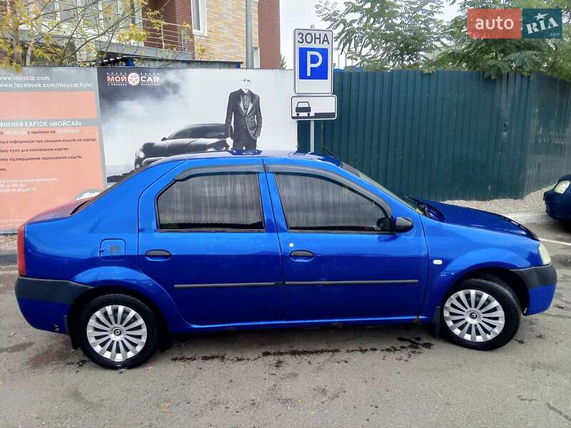 Седан Dacia Logan 2006 в Киеве
