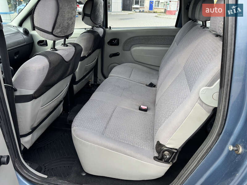 Седан Dacia Logan 2008 в Хмельницком