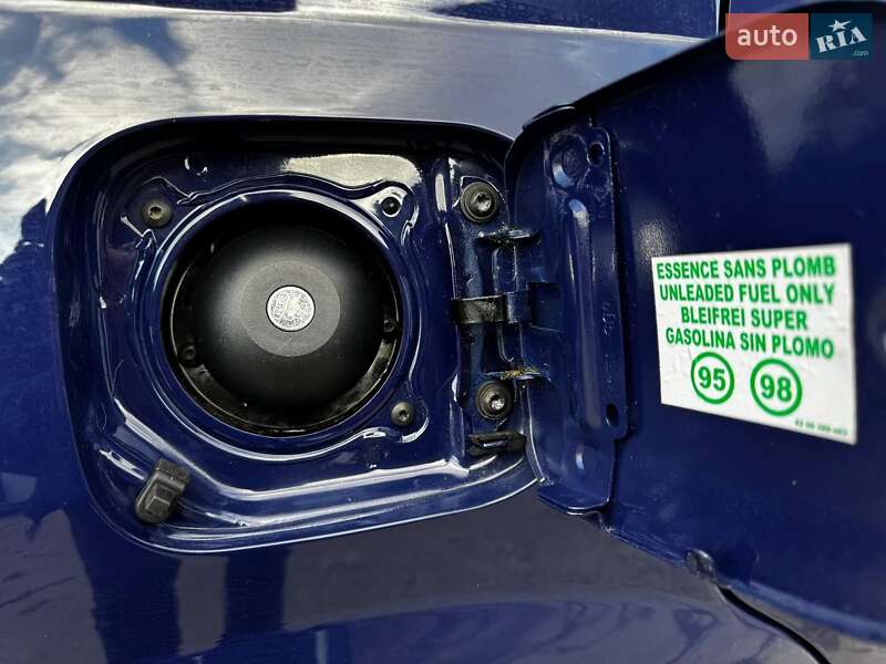 Седан Dacia Logan 2009 в Луцке