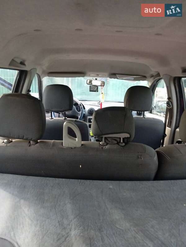 Седан Dacia Logan 2007 в Голованевске