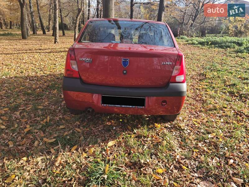 Седан Dacia Logan 2008 в Черновцах