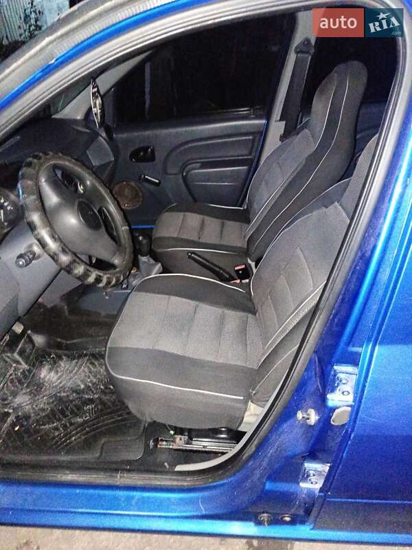 Седан Dacia Logan 2008 в Одессе