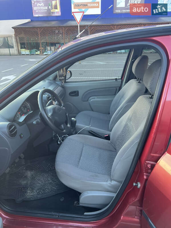 Седан Dacia Logan 2007 в Калуші