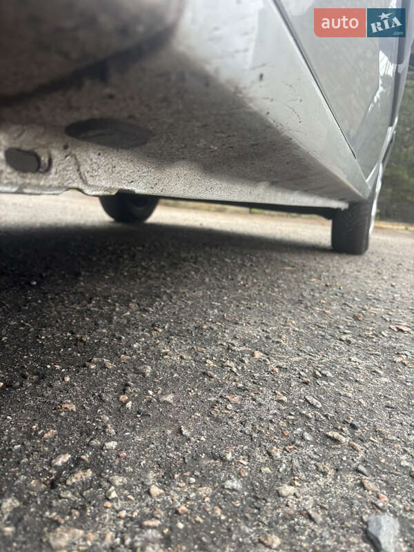 Седан Dacia Logan 2009 в Полтаві фото 34 Седан Dacia Logan 2009 в Полтаві
