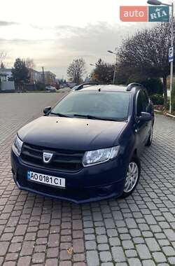 Седан Dacia Logan 2015 в Ужгороде
