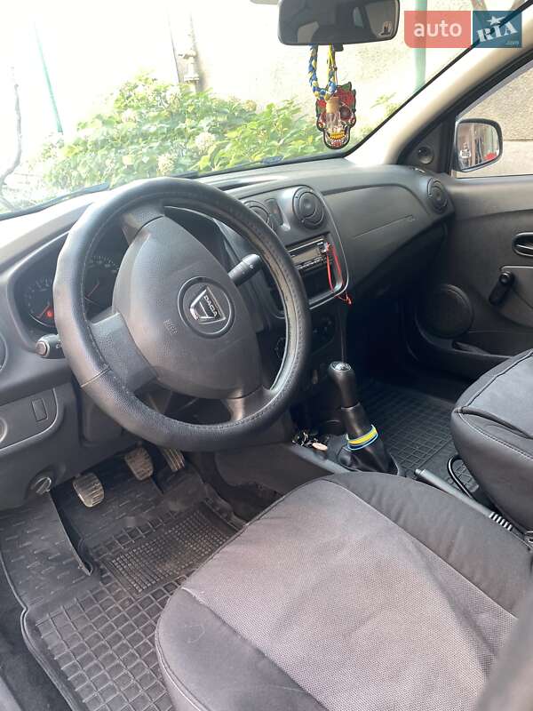 Седан Dacia Logan 2015 в Ужгороде фото 9 Седан Dacia Logan 2015 в Ужгороде