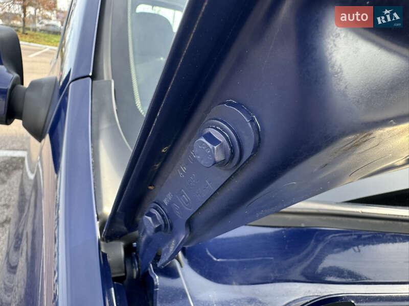 Седан Dacia Logan 2009 в Киеве