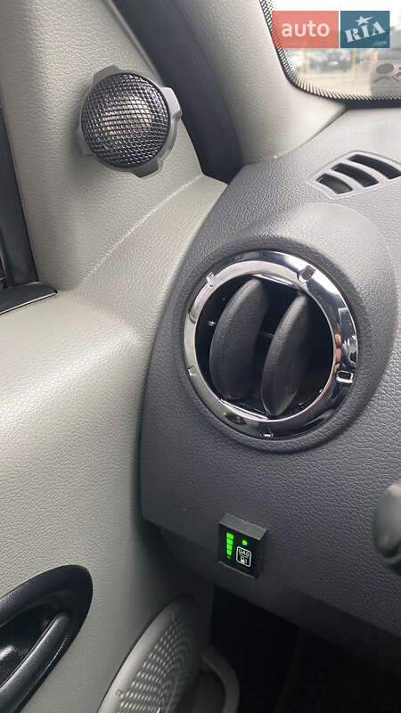 Седан Dacia Logan 2005 в Харькове фото 31 Седан Dacia Logan 2005 в Харькове