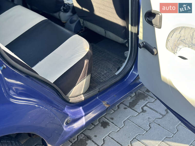 Седан Dacia Logan 2005 в Львове фото 19 Седан Dacia Logan 2005 в Львове